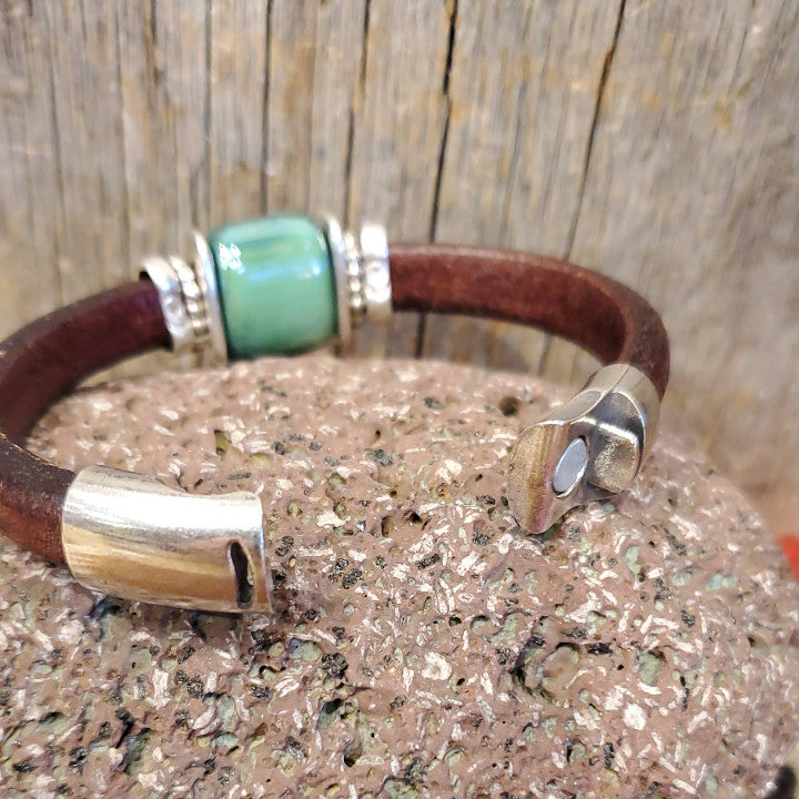 Western Cedar Magnetic Bracelet